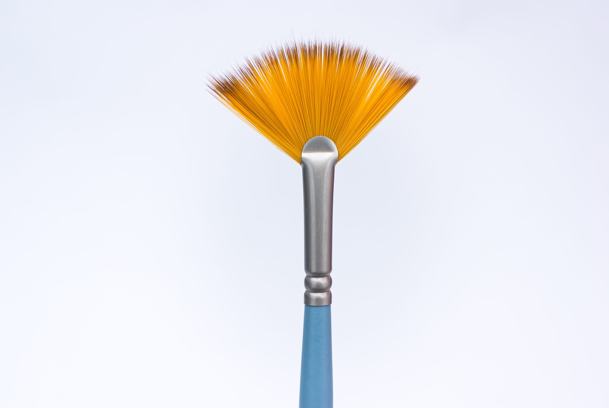 How to Do Feathering With a Paint Brush: Pro Tips for Smooth Blends